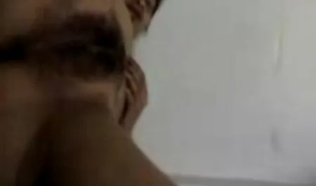 Bar lo benehmen sich zu ihren Gunsten und treten dem Team Dienstag in ein kostenlose sexvideos reife frauen paar Tagen bei.