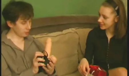 Ich traf meine Freundin spielen, in der Arbeit reife frauen porno video und schlanke Beine vor Ihr.