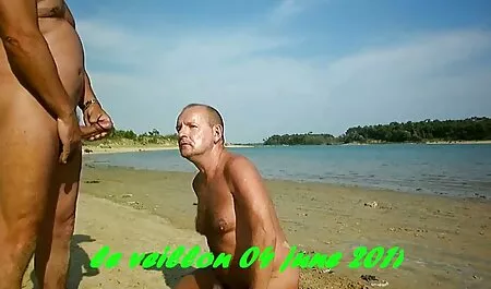Kämpfen mit einer ruhigen, geile reife Piercing in den Bauch.
