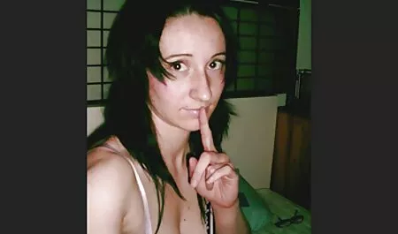 Eine Frau in einer vagina einer pornos reif Freundin.