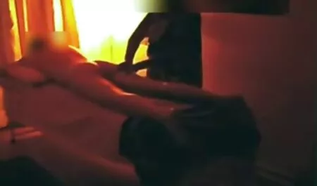 Ein Kuss führt zu reife frauen anal sex einem Mitglied
