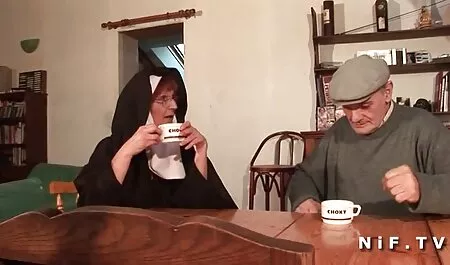 Dieser Mann wurde reifeporno frühzeitig entlassen. Dienstag explodieren.