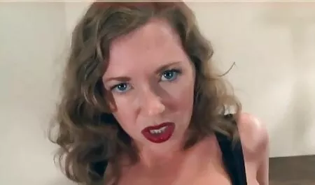 Ich las die Worte eines schönen Mädchens, und sie geben deutsche reife milfs ihr einen großen gesunden Schlaf.