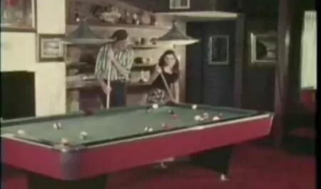 Ein reife frauen in hd seltsames Mädchen beschlossen, beschlossen zu haben, um das Hotel zu suchen
