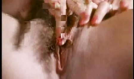Diese Frau ist reife frau porn überzeugt, dass ihr Mann ein Trinity ist.