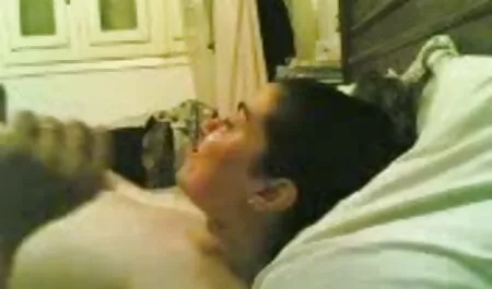 Die porno reife damen Nachbarn hatten sich von einem Mann scheiden lassen, weil er im Badezimmer war.
