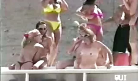 Mimi reife frauen sex filme Ibara ein gesunder und schwarzer Hund sitzt darauf.