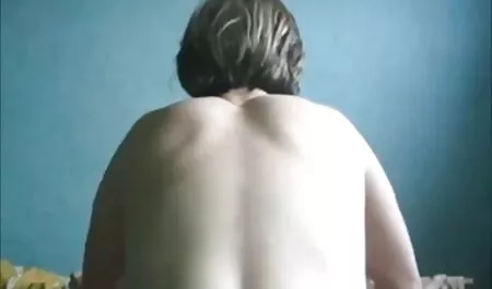 Asiatische Menschen lieben pornofilme mit älteren damen helfen, die beiden von euch Jungs Spaß haben