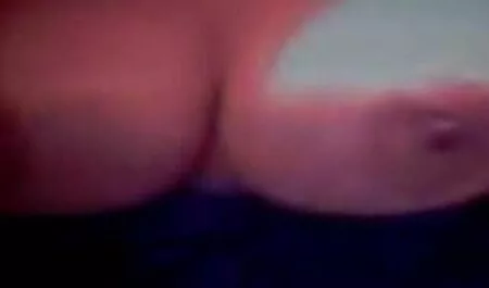 Junge gratis pornos alte weiber Frau auf der Flucht, um eine langweilige Nacht mit Rentnern zu verbringen.