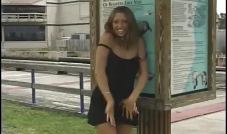 Nach dem Spiel, die Fußballspieler erste reife frauen video Reihe, um das Mädchen in der Umkleidekabine zu verlieren