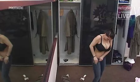 Eine junge Jungfrau, und ältere geile damen Bauch nach unten