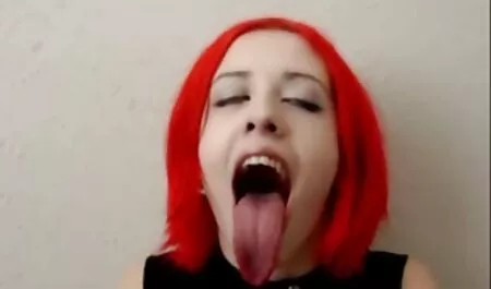 Feiern Sie den pornogrund reife damen ersten Tag des Sommers mit einem Band